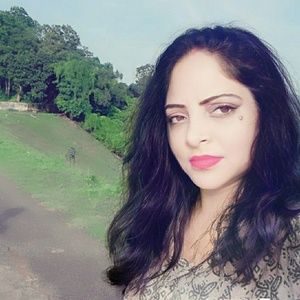 Meet your Posher, Leena